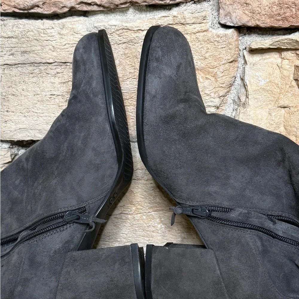 Stuart Weitzman stuart weitzman